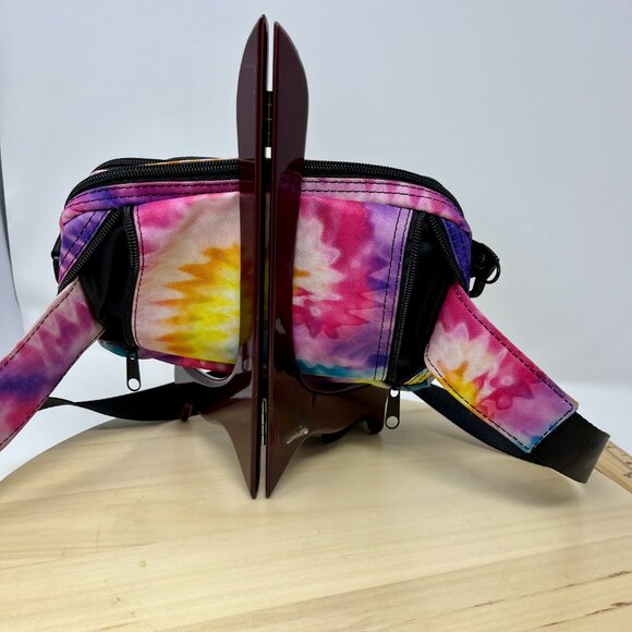 Walt Disney World tie-dye crossbody or fanny pack Mickey Mouse - Picture 4 of 10